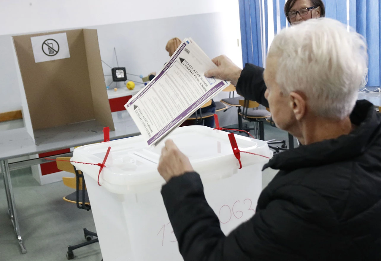 Prijevremeni izbori u BiH - hladnoća kriva za lošu izlaznost