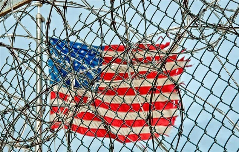 Otvoren najveći američki zatvor: Danonoćno će ga nadgledati 600 vojnika, 250 policajaca i čuvara