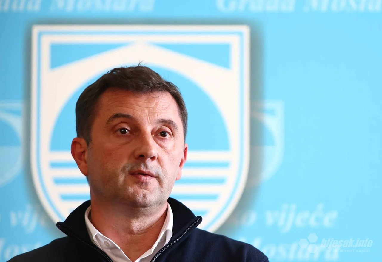 Mostarski Ezop: Basnama u obranu malverzacija u Mostar parkingu