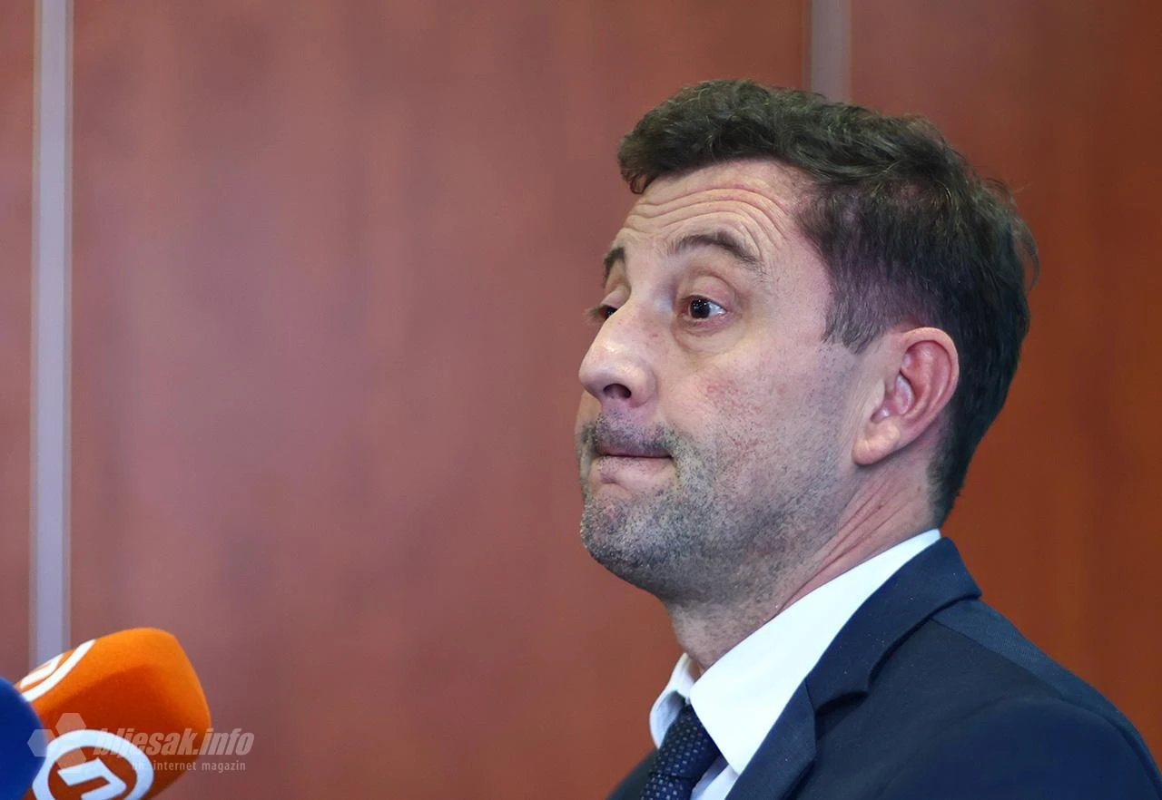 Prekid sjednice: Kordić o parkingu ispričao basnu – javnosti obećani detalji