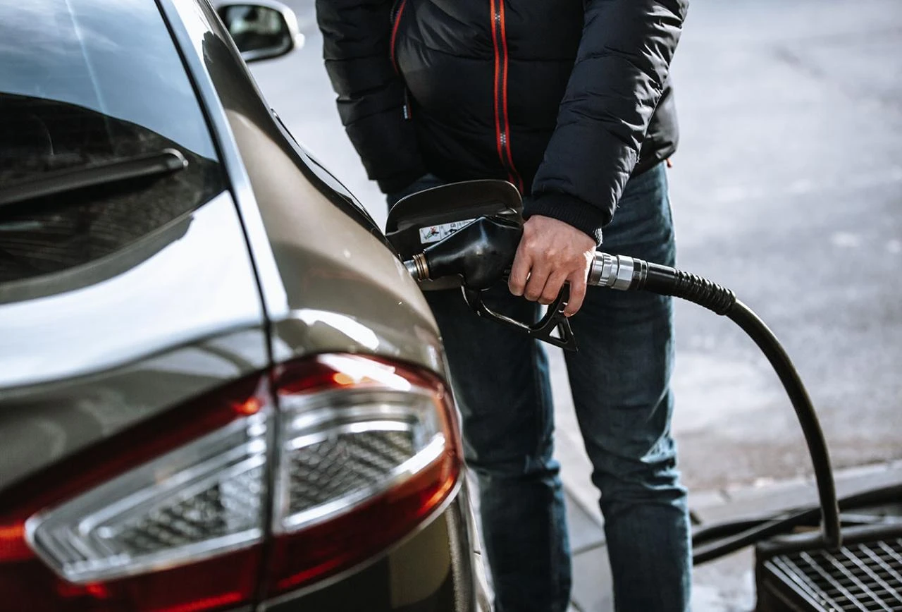 U godini dana cijena dizela skočila za 24 posto, benzina za 11 posto