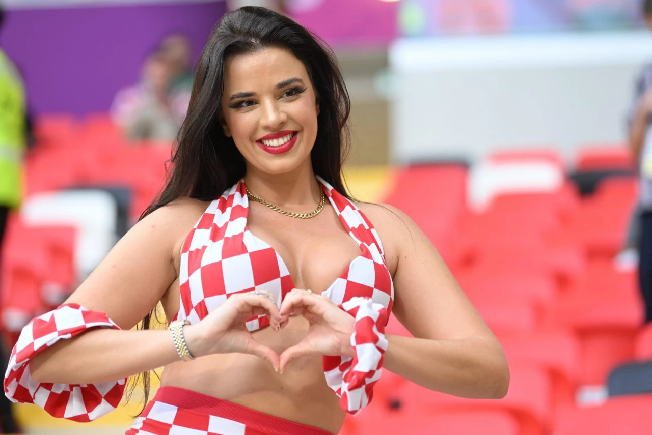 VIDEO | Ivana Knoll: Ako Hrvatska osvoji Svjetsko prvenstvo u Kataru, skinut ću se gola
