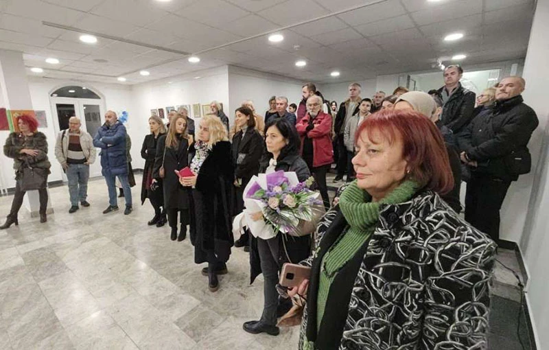 U mostarskom Centru za kulturu otvorena izložba 'Umjetnost kao terapija'