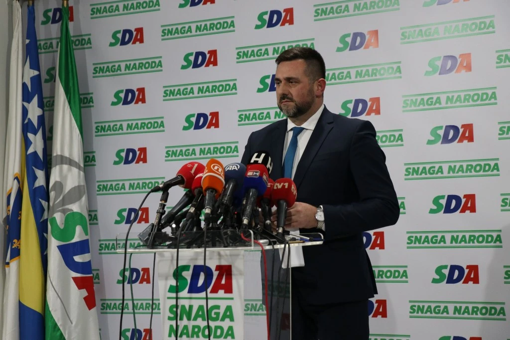 Ramić tvdi: SDA niti žuri niti kasni 