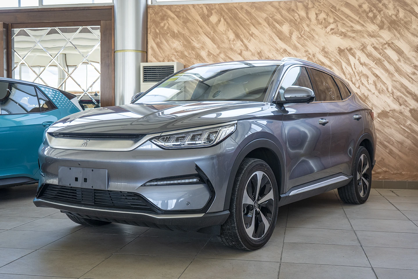 Europa će uvesti 800.000 automobila iz Kine do 2025. godine