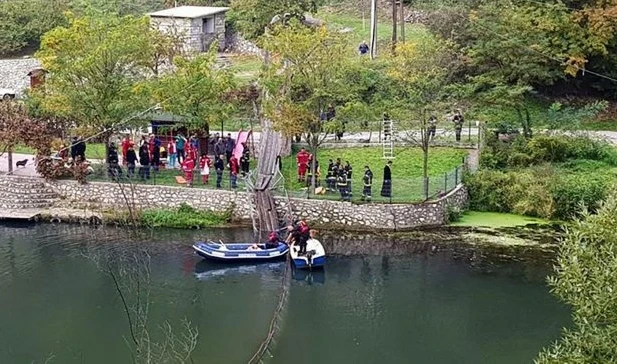 Pukao viseći most u Srbiji: Dvije osobe iz BiH poginule