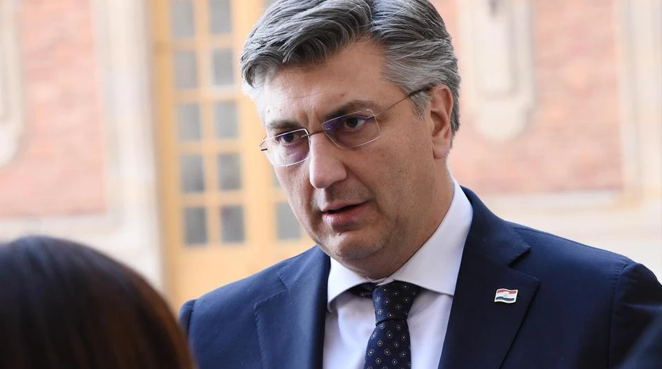  Plenković: Vučić nije odgodio sankcije