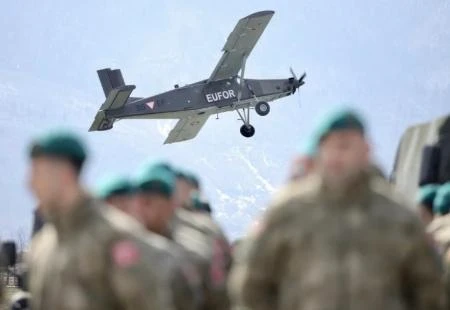 Za Komšića neprihvatljivo slanje hrvatskih vojnika u EUFOR