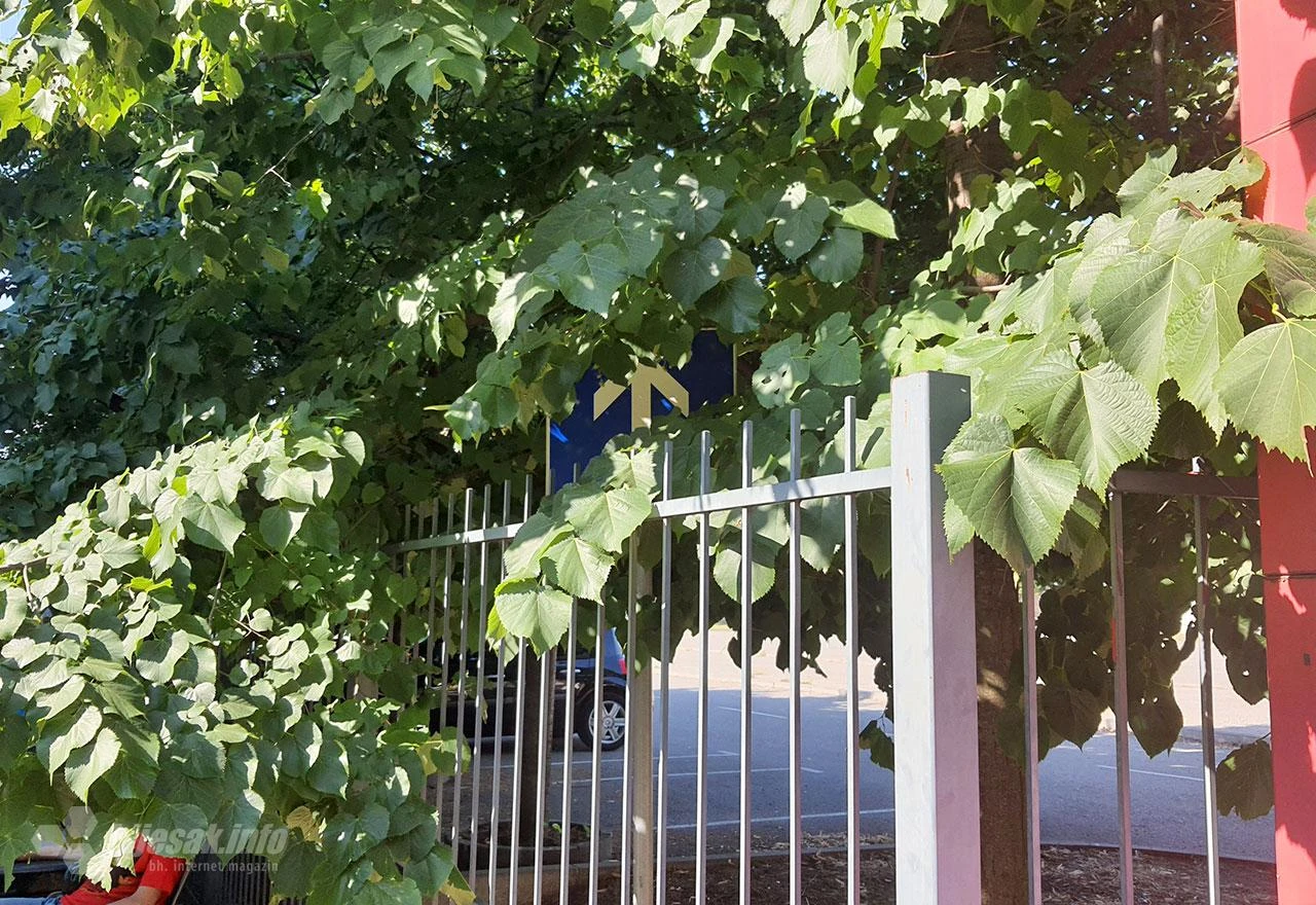 Mostarska igra skrivača: Znak nikome i za nigdje