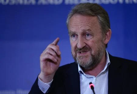 Izetbegovoć telefonom sa Schmidtom oko Izbornog zakona