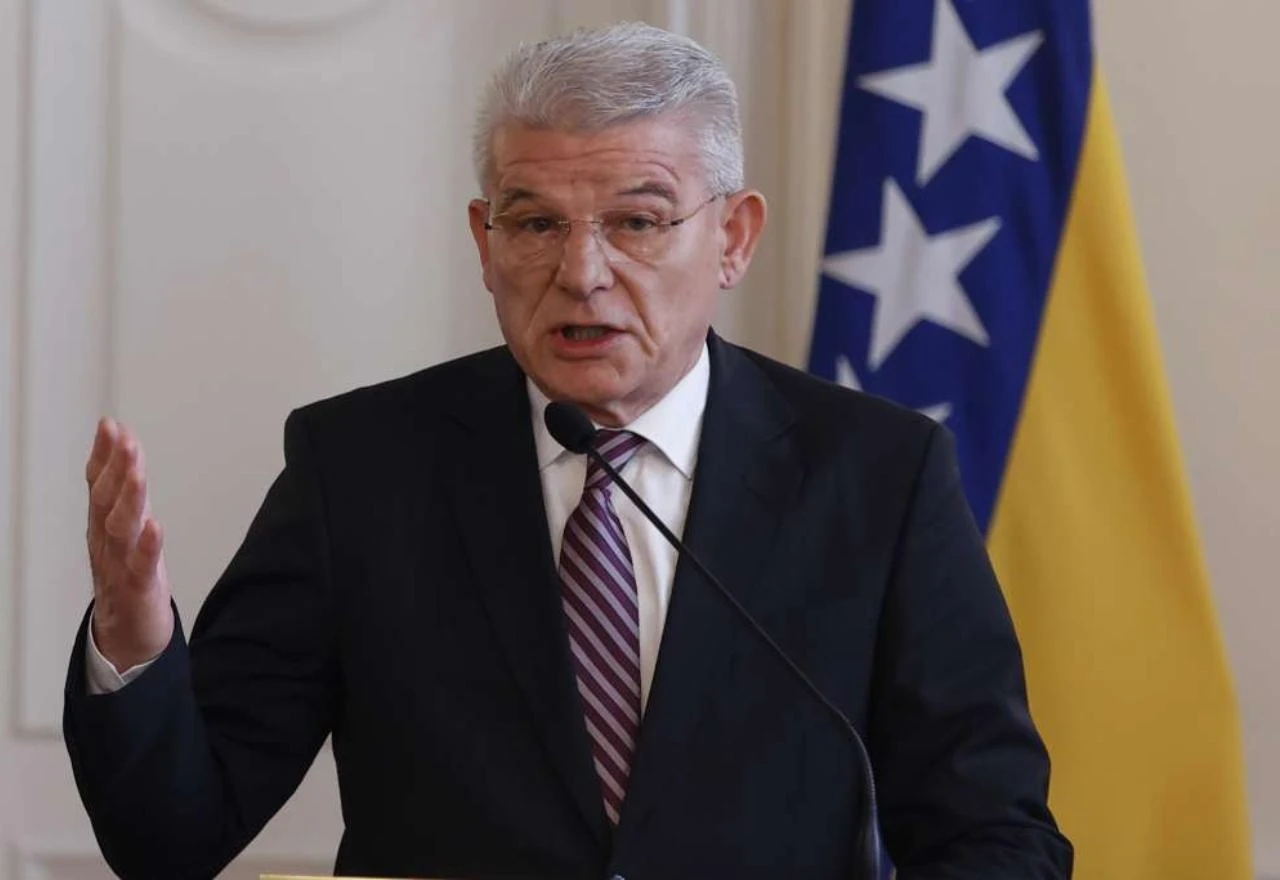 Džaferović: Očito je da je kriza prisutna, ali BiH ima dodatan problem 