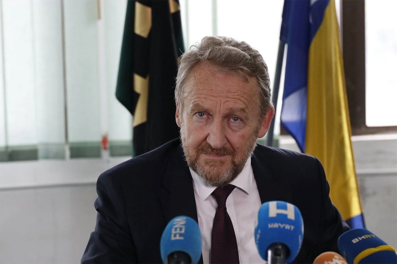 Izetbegović: Čović i Radmanović nastavljaju sa blokadama i ucjenama