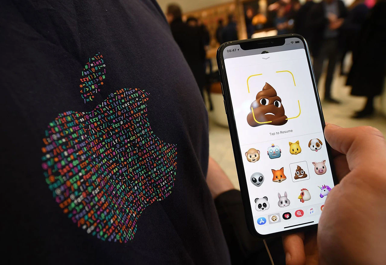 Reakcije na poruke emojijima stigle i na WhatsApp