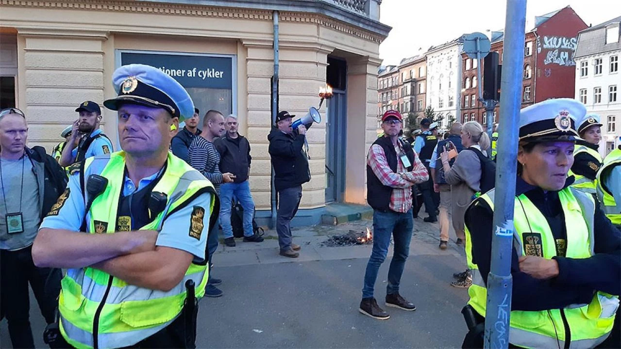Nakon spaljivanja u Švedskoj Kur'an se spaljuje i u Danskoj, ali u prisustvu policije