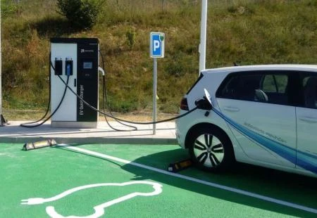 Prva DC punionica za električna vozila na koridoru Vc