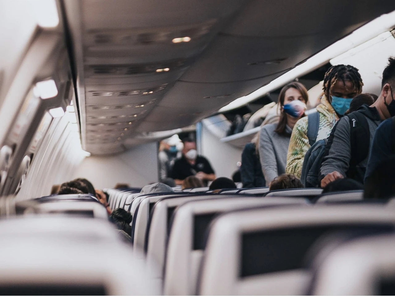 Slijepi putnik pronađen u prostoru za kotač aviona