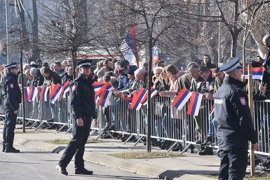 Pjesmu ''Pukni zoro'' napisao 2010. Magnifico, a Dodik kaže da je ''stoljetna ratna pjesma''