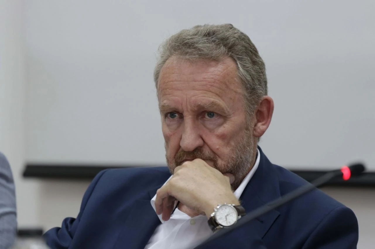 Izetbegović: Teško je svima ugoditi