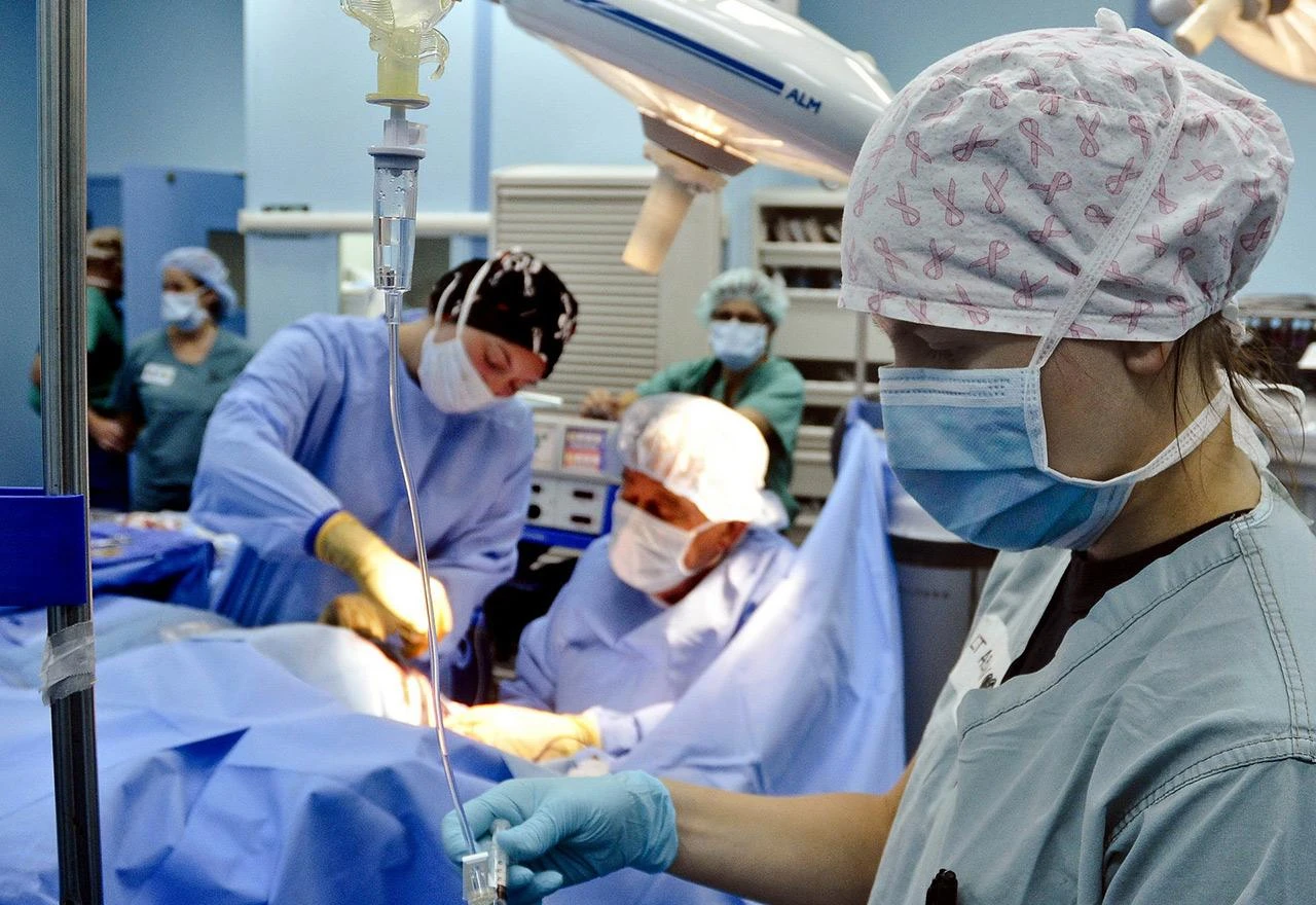 Djevojčica operirana u privatnoj ordinaciji završila u komi, tužitelji istražuju slučaj