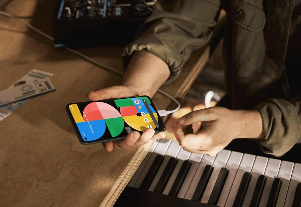 Google izbacuje jeftinije flagship pametne telefone