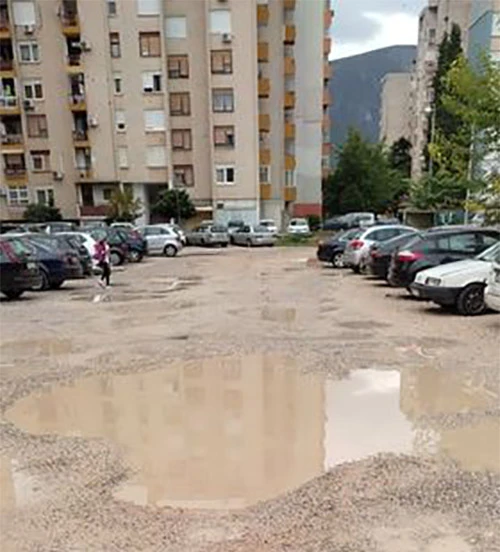 Mostar: Čamcem kroz Centar 2 nakon kiše?