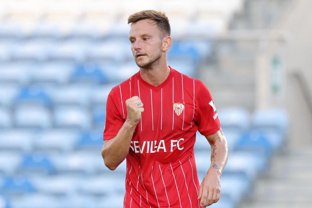 Nikad gora kritika za Rakitića: 'Ne zna se je li gori s loptom ili bez nje'