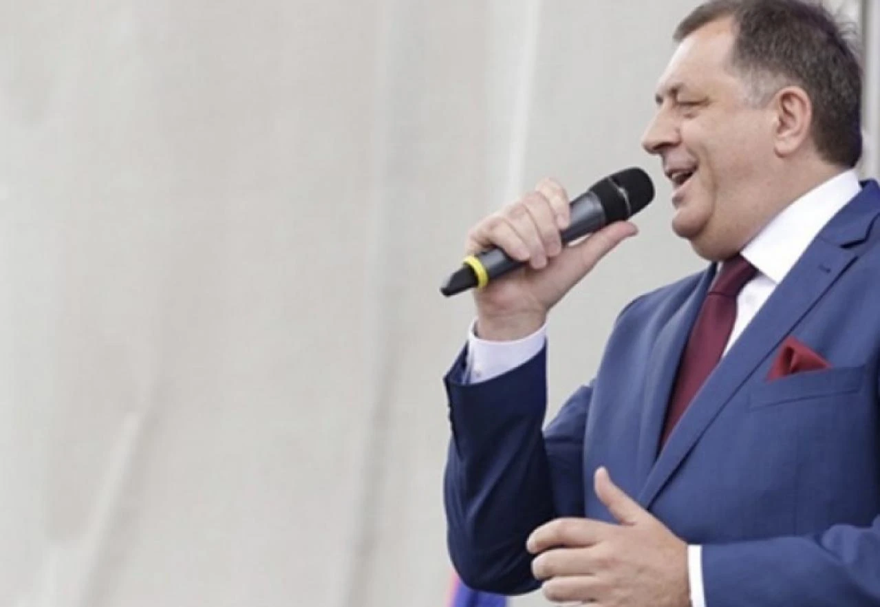 Dodik: Bošnjacima nitko nije dužan plaćati štetu, davati donacije i raditi umjesto njih
