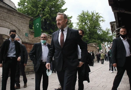 Izetbegović: Poštivao bih Srpsku pravoslavnu crkvu kada bi ona popravljala svoj narod