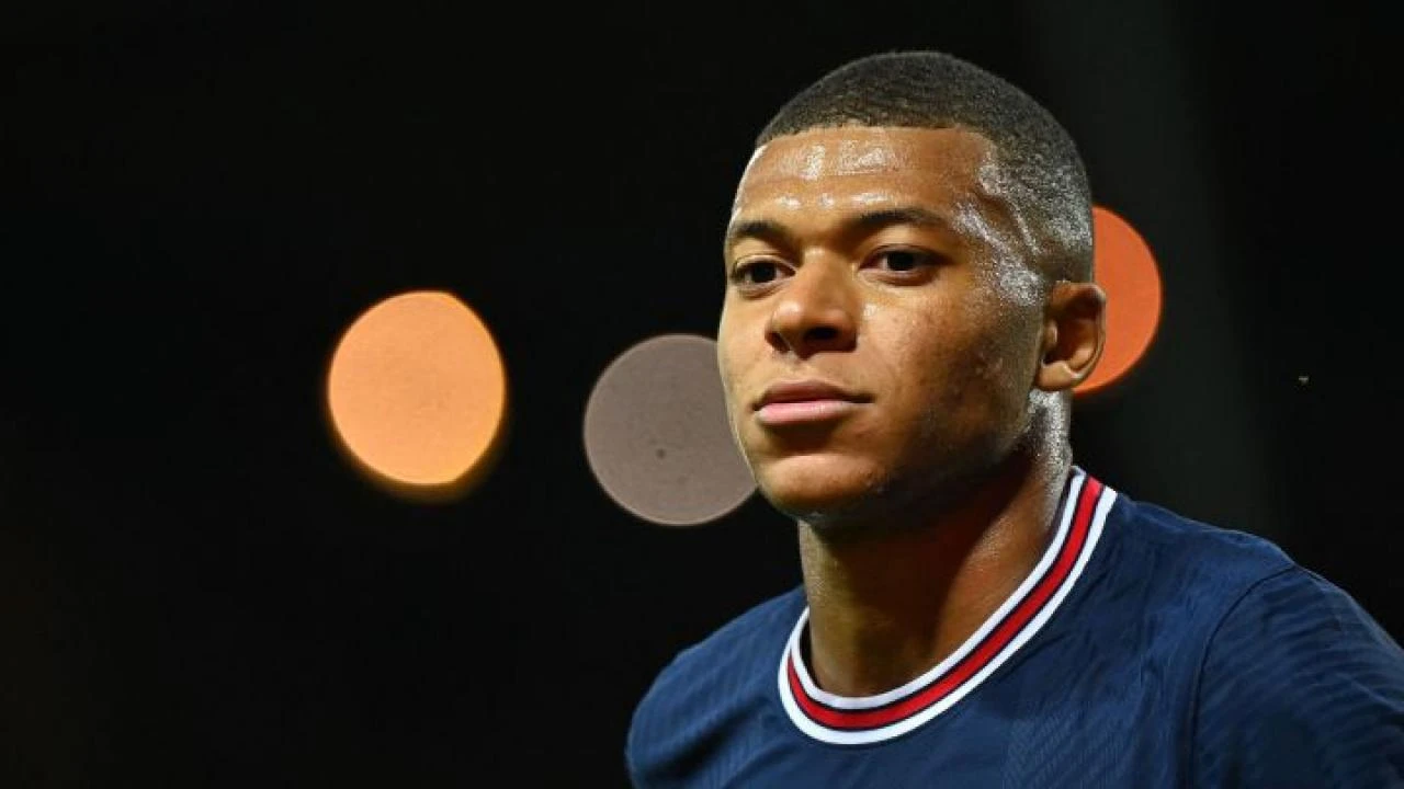 Marca: Mbappe ostaje u PSG-u