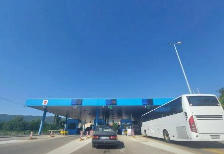 Uvjeti za vožnju povoljni, na granicama nema zadržavanja
