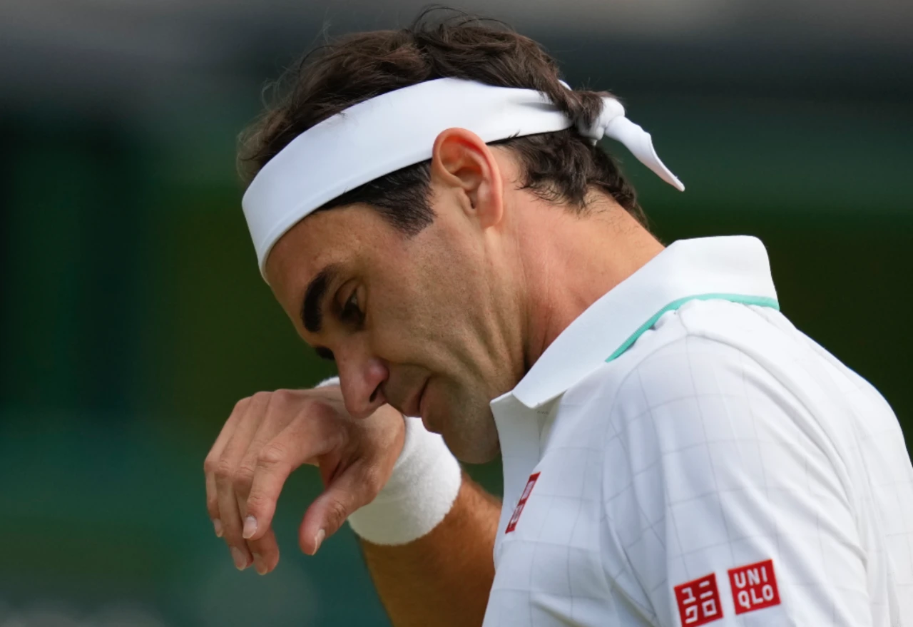Federer ispao s Wimbledona