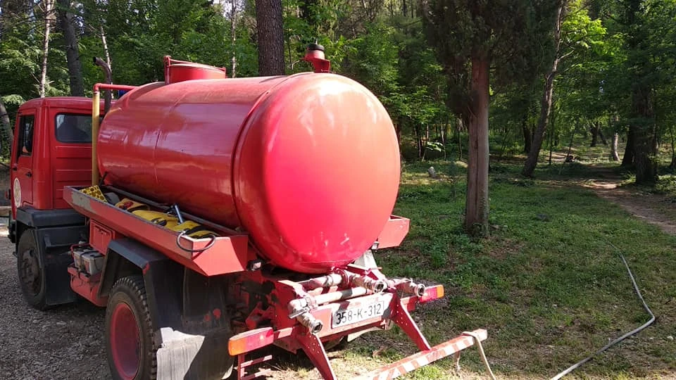 Vatrogasci zalili sadnice na Trimuši