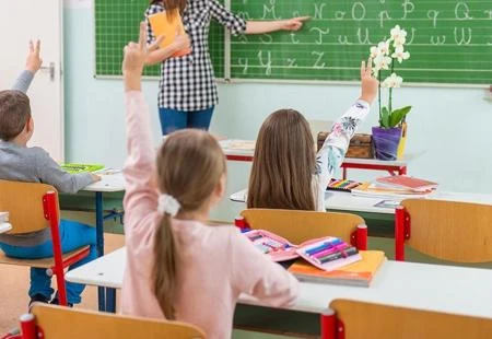Više od 20 prosvjetara umrlo od posljedica korone, žurno osigurati cjepiva