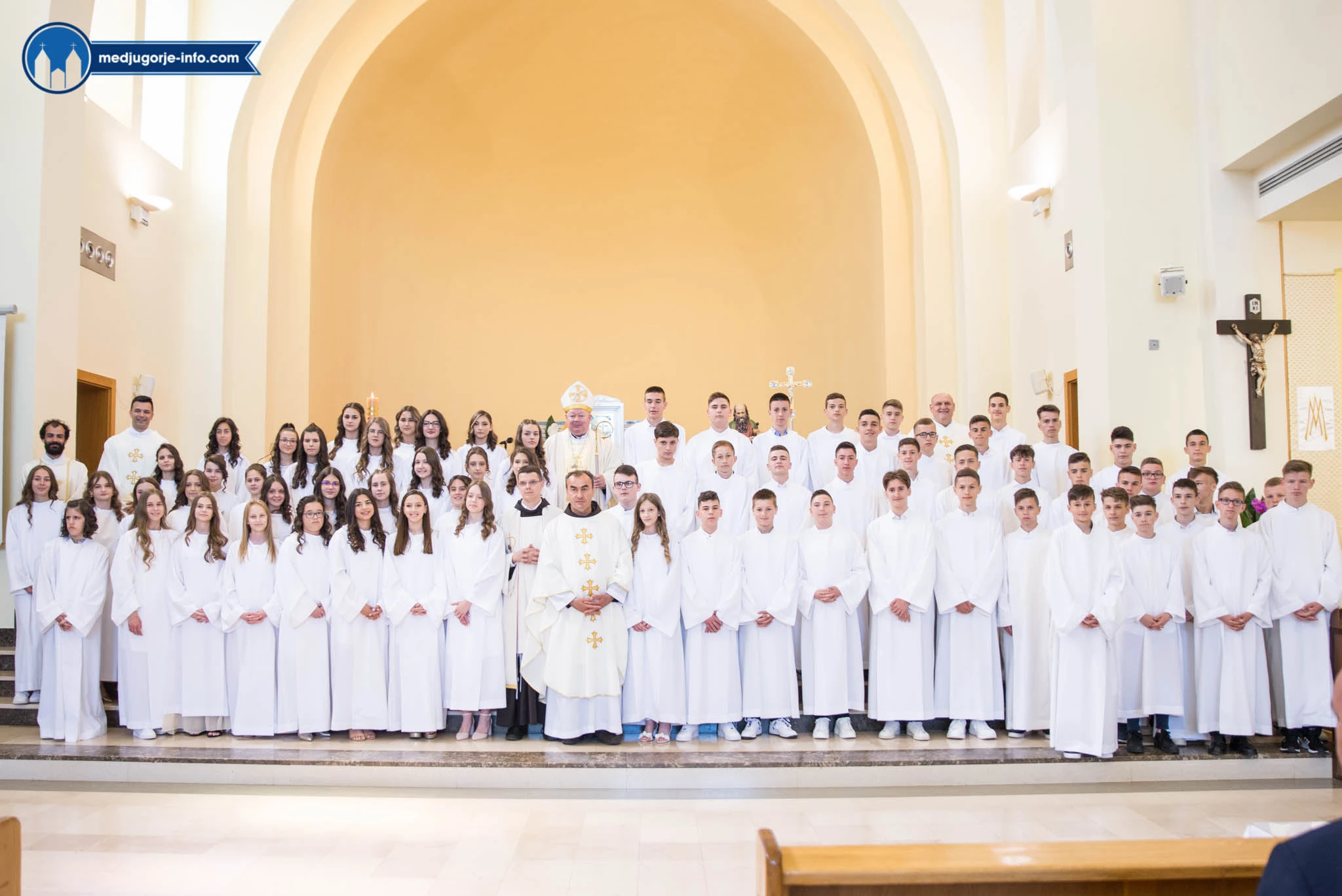 Međugorje: Sakrament Svete potvrde primilo 69 krizmanika