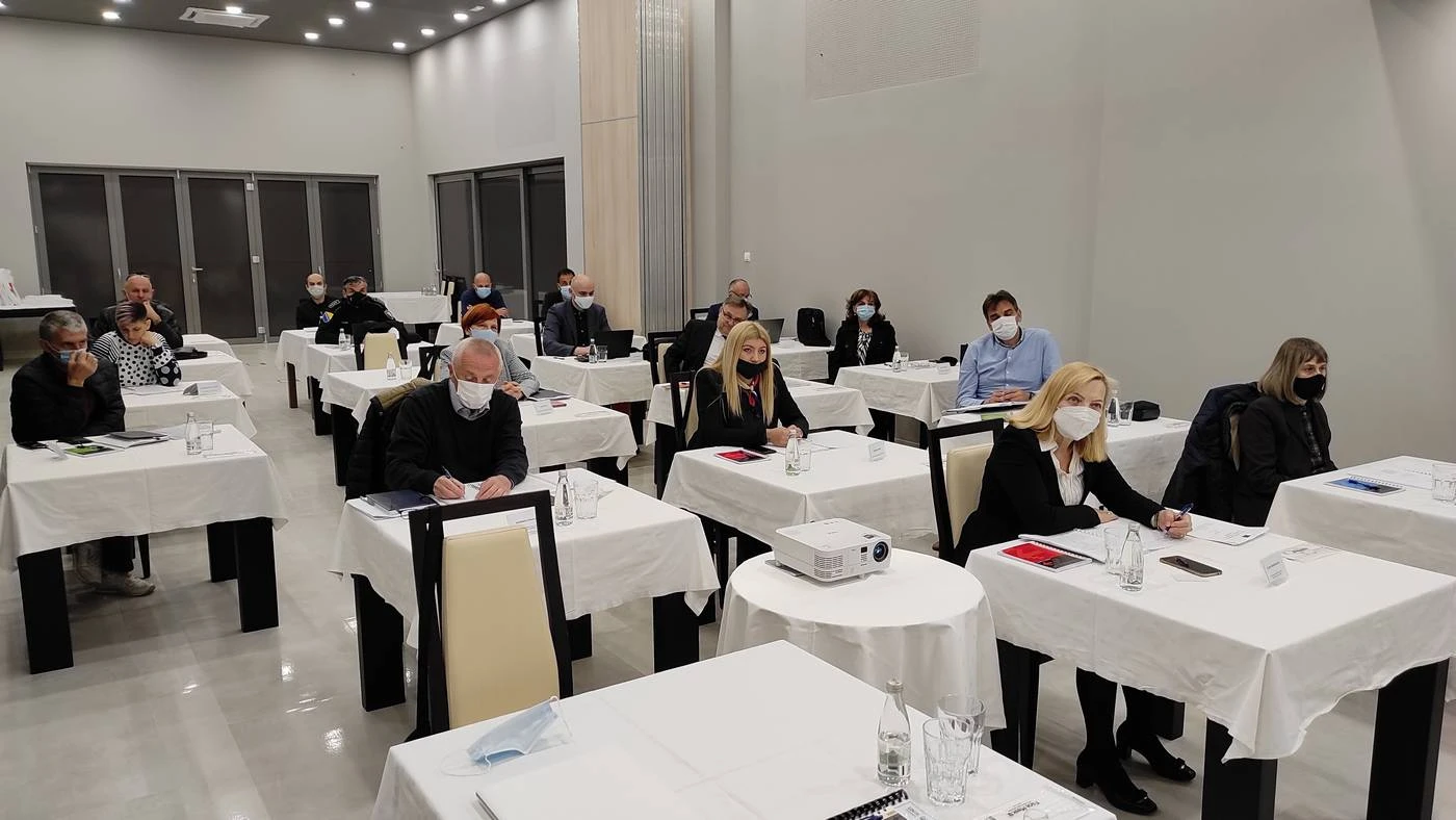 Neum: Učili kako reagirati u slučaju iznenadnog onečišćenja mora