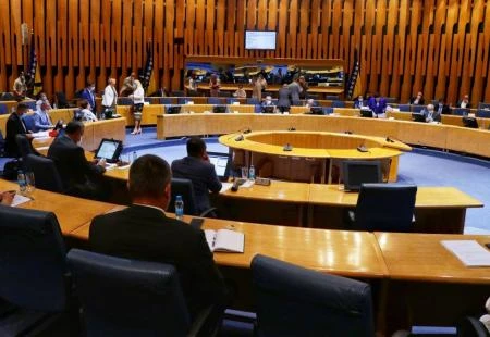 Može na 2 stolice: Bez podrške prijedlogu izmjenama izbornog zakona