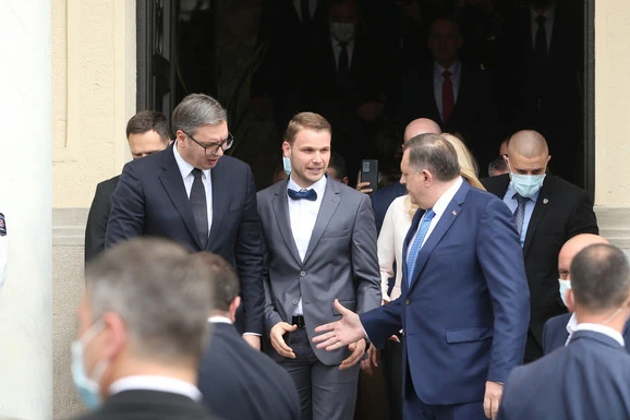 Ozvučen ili ne? Stanivukovićeva bubica izazvala smutnju na sastanku s Vučićem i Dodikom