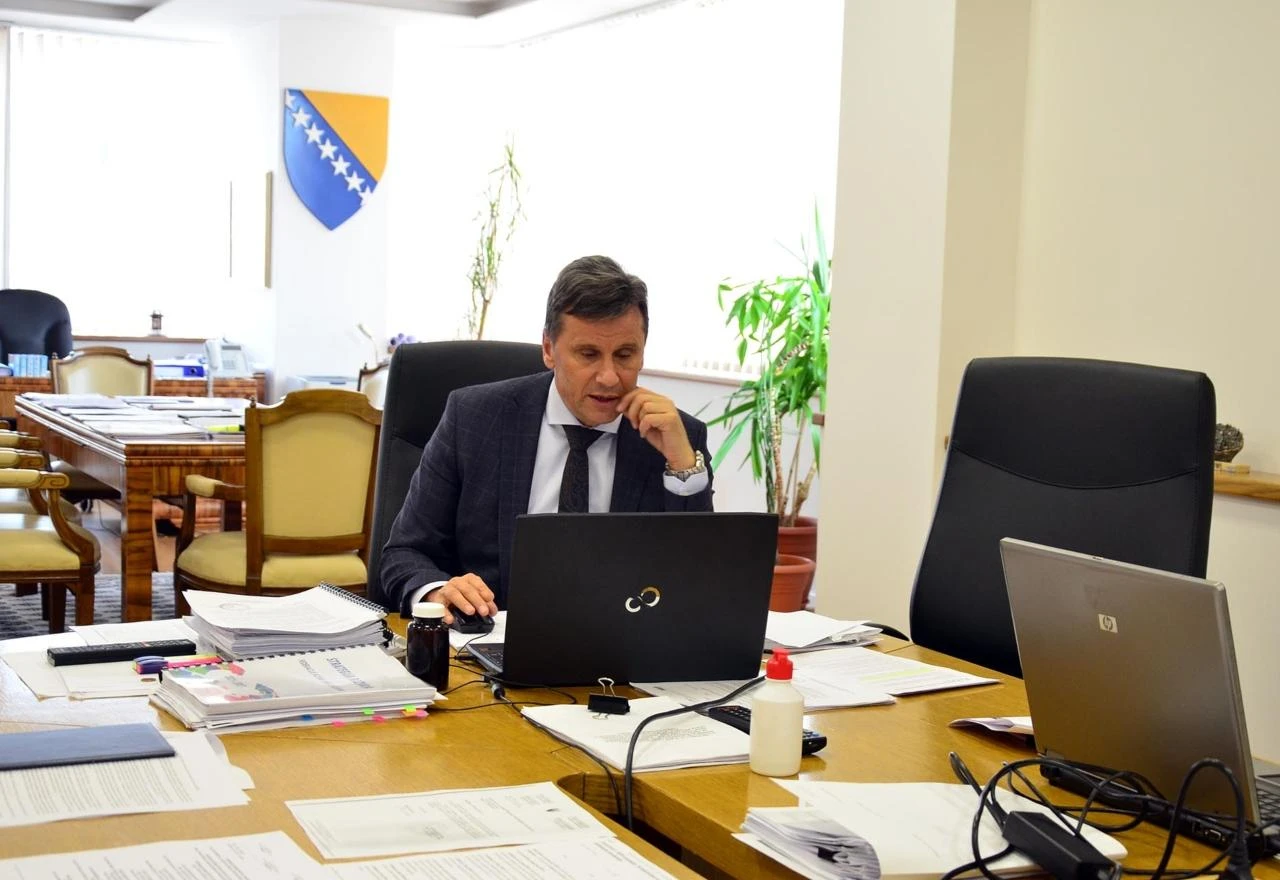 Novalić traži od građana ideje za nabavku cjepiva
