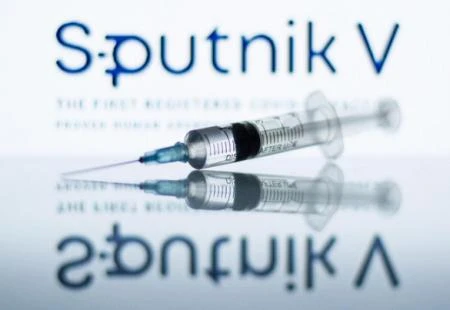 Mađarska prva u EU počela cijepiti ruskim cjepivom Sputnik V