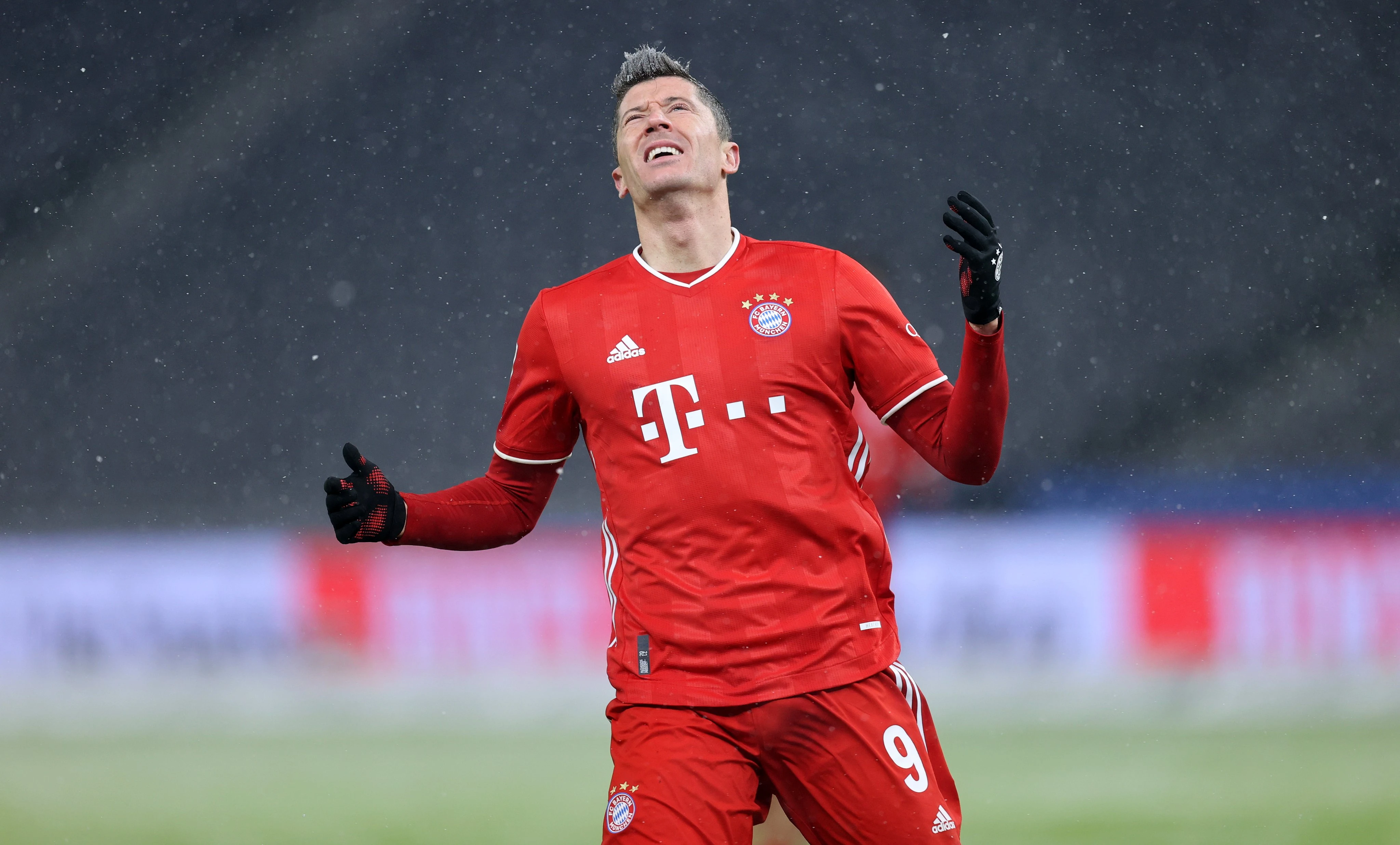Tijesna pobjeda Bayerna kod Herthe, Lewandowski promašio penal