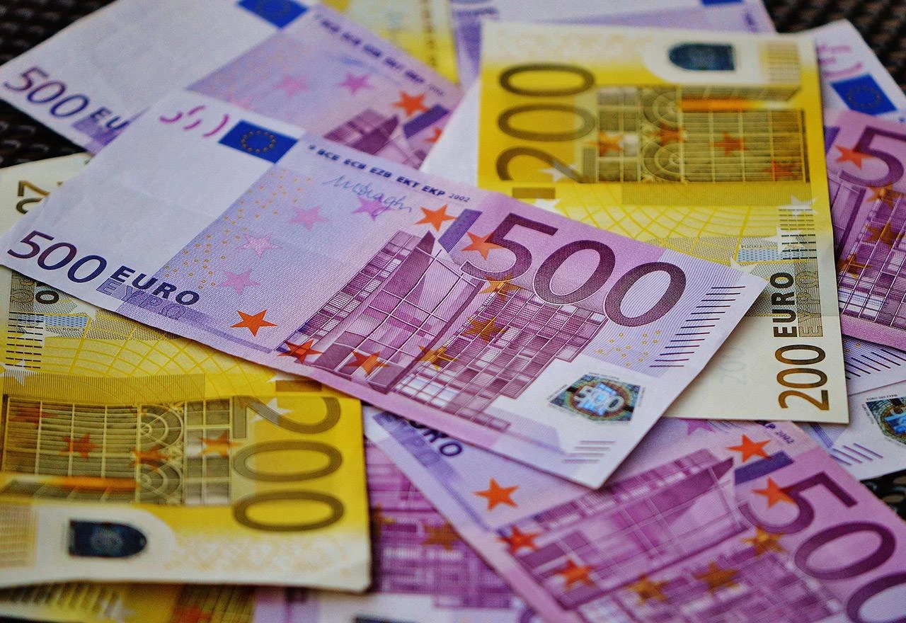 Staricu vezali pa joj ukrali 55.000 eura