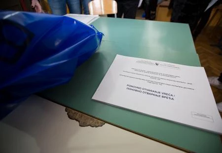 SDP tužiteljstvu prijavio i promatrače HNS-a zbog ''trpanja'' glasova SDA-u