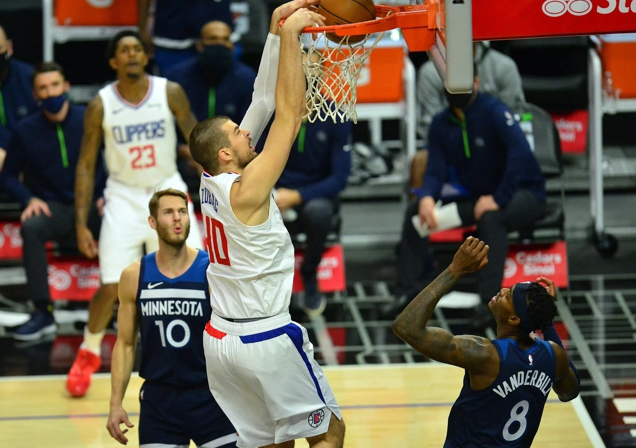 Zubac ubacio 12, a Šarić 10 koševa, rekord Bucksa