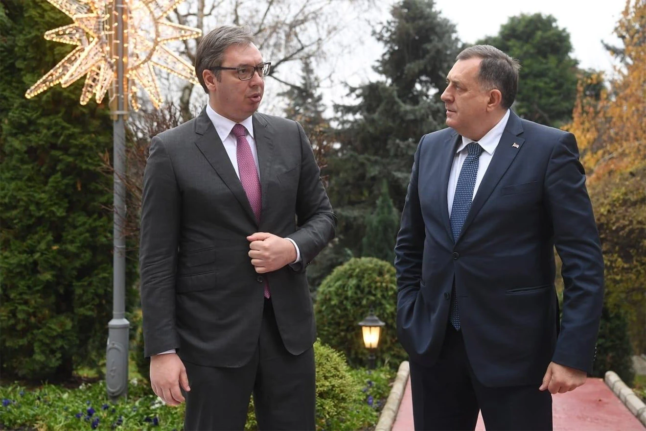 Vučić: Vidimo što se sve kuha