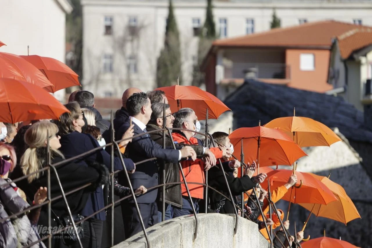 HNS poručio Komšiću: Prestani sa zastrašivanjem, prijetnjama i majorizacijom