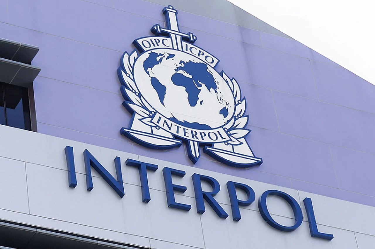 Upozorenje Interpola policiji i građanima: Ne kupujte lažna cjepiva za covid