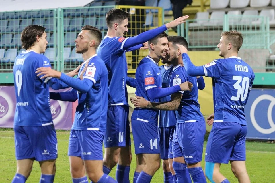 Široki razbio Slobodu za samo pola sata