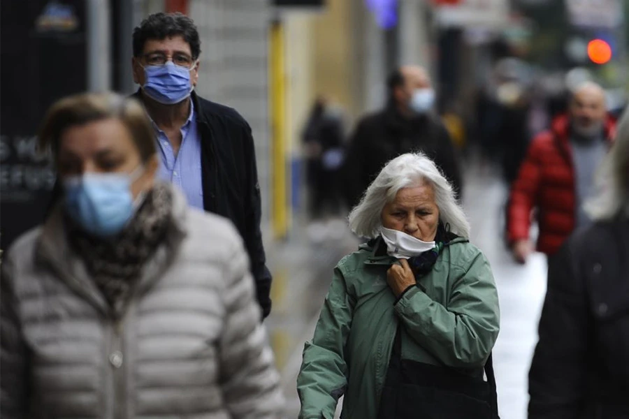 Premašili psihološku granicu od 1000 umrlih, gotovo sve se zatvara do 21 sat