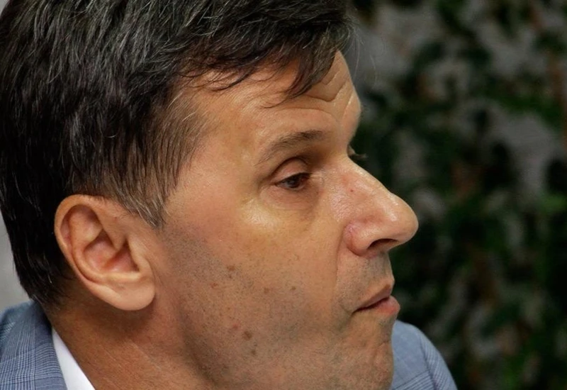 Fadil posadio drveće