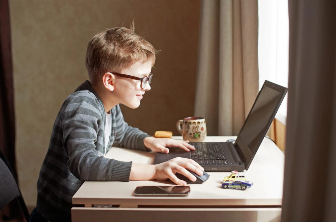 Na roditeljima najveći teret online nastave za djecu s poteškoćama u razvoju